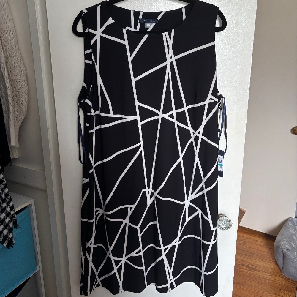 Tommy Hilfiger NWT knee length dress